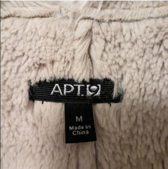 ๐ค Apt. 9 Faux Fur and Suede Waterfall Collar Vest, M - Picture 4 of 12